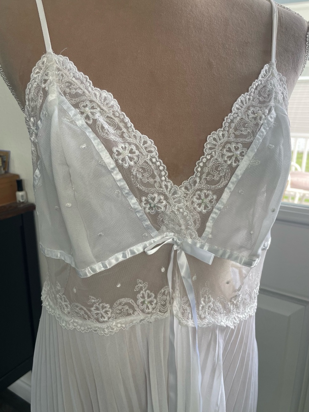 Seductive wear by Cinema, Elegant White Lace Trim Womens Teddy, XL